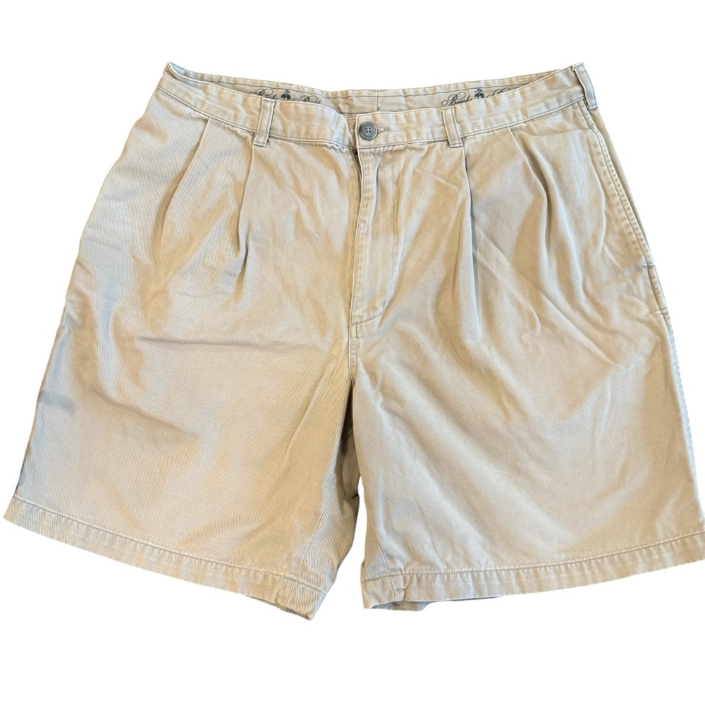 Brooks Brothers Men's Tan Flat-Front Shorts